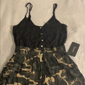 🔥SALE🔥New~ Shinestar Camo Romper size Small~Cute